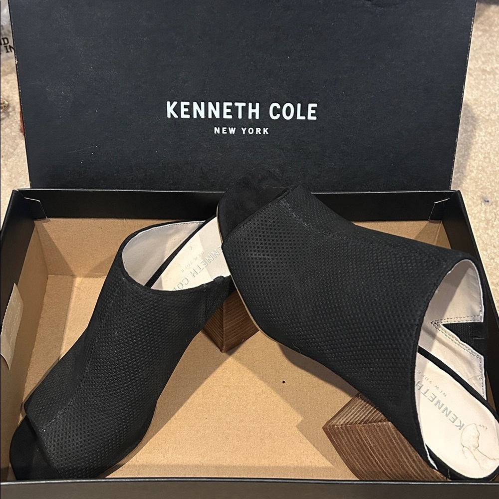 Kenneth Cole Black Open Toe Shoes with Wooden Heel